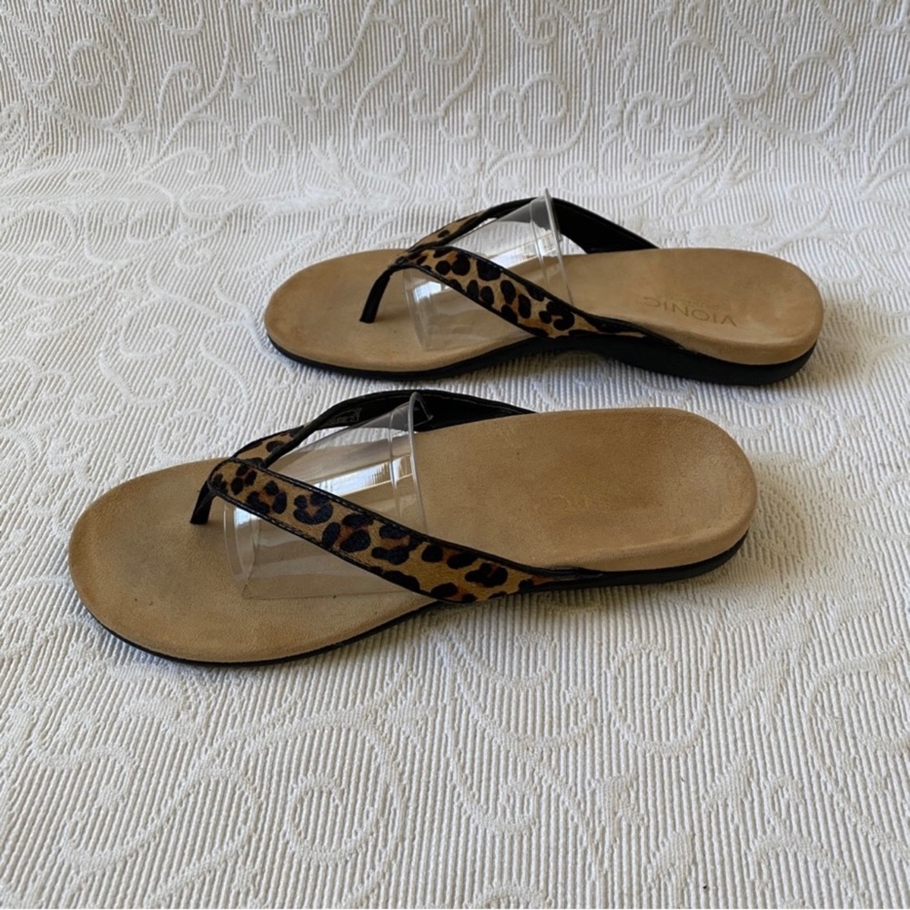 Suede & leather, Ortho heel, leopard print Vionic sandals - size 9 - Picture 8 of 9